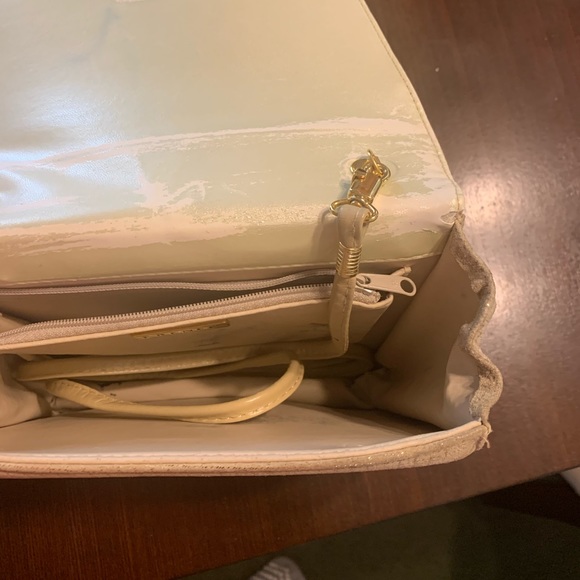 Purse - Picture 4 of 8